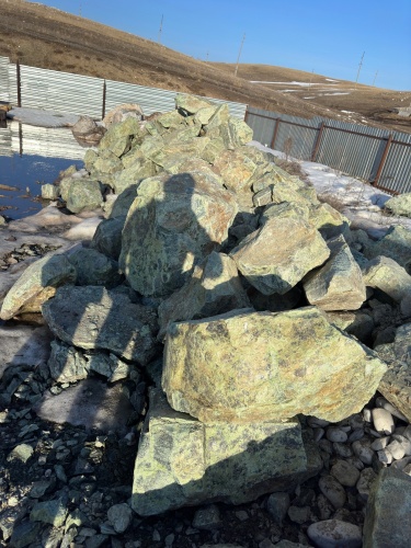 Камни для ландшафтного дизайна зелёные 10-60 килограмм купить в Чернушке