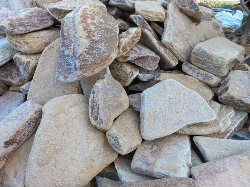 Златолит жёлтый, жёлто-зелёный глыбки и валуны для ланшафтного дизайна купить в Чернушке