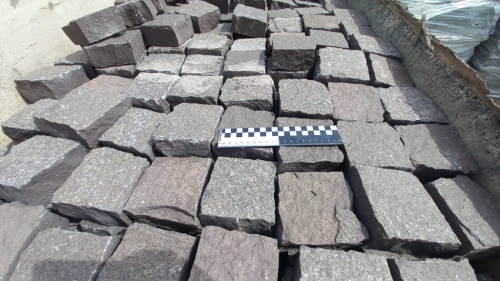 Лемезит колотая брусчатка 10 * 10 см. для парковки купить в Чернушке